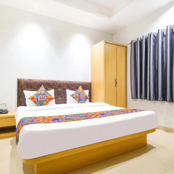 FabHotel Aashiyana，位于Mhow的酒店