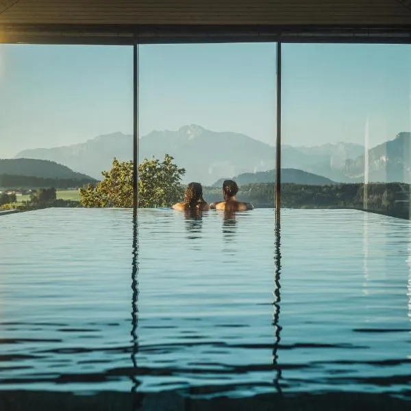 Romantik Spa Hotel Elixhauser Wirt，位于Sankt Georgen bei Salzburg的酒店