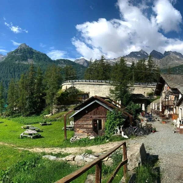 Chalet del Lago，位于切雷索莱雷阿莱的酒店