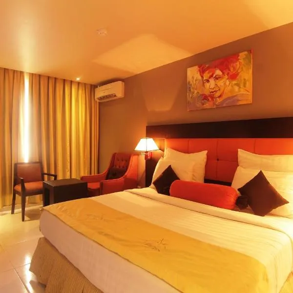 Oakspring Hotel and Luxury Suites，位于拉各斯的酒店