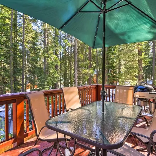 Lake Tahoe Cabin with Private Beach Access，位于西风湾的酒店