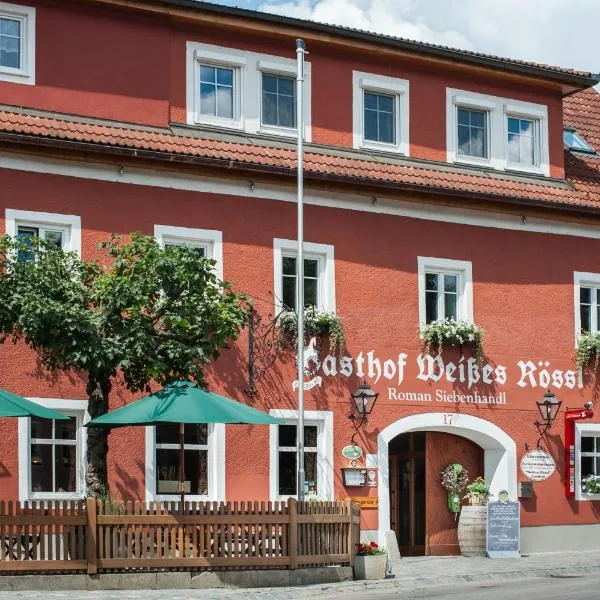 高萨湖白马宾馆，位于Mühldorf的酒店