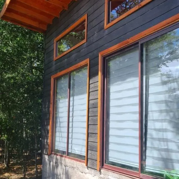 Cabaña Mandy en Lican Ray，位于里坎雷的酒店