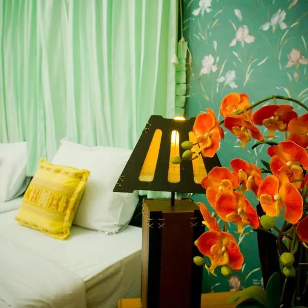 淮黎康乡村之家酒店，位于Ban Rai的酒店