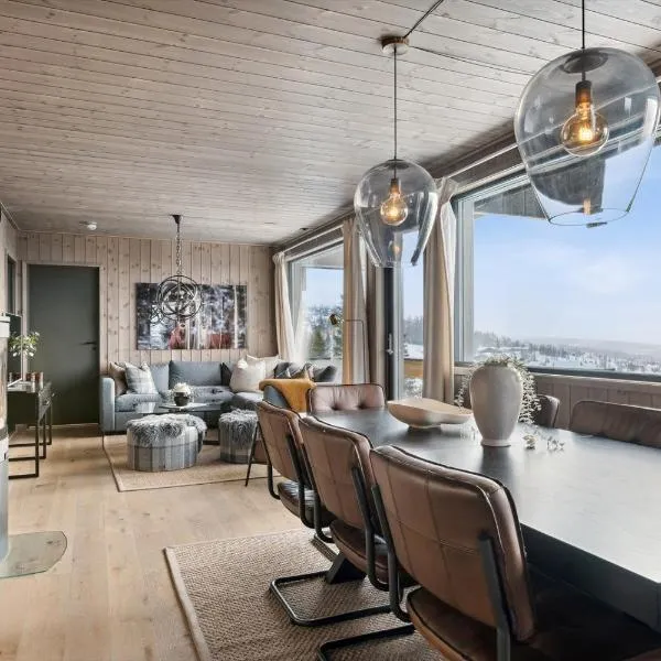 Hafjell Front 220D 8pers, Ski inout , Downhill Bike，位于哈山的酒店