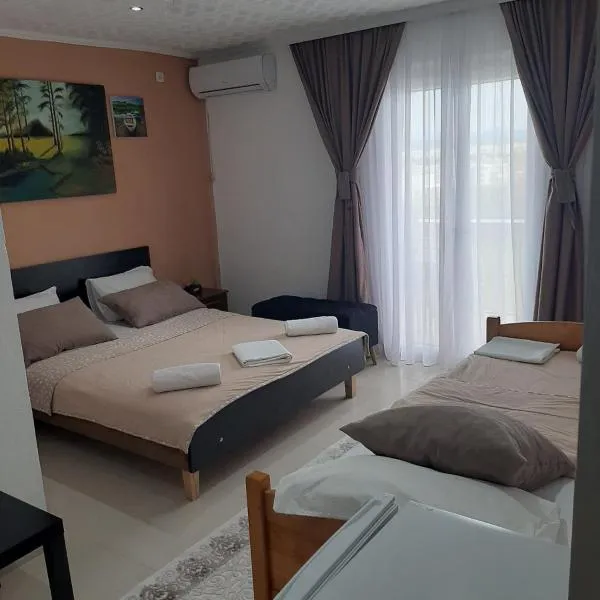 Becic Apartments，位于乌尔齐尼的酒店