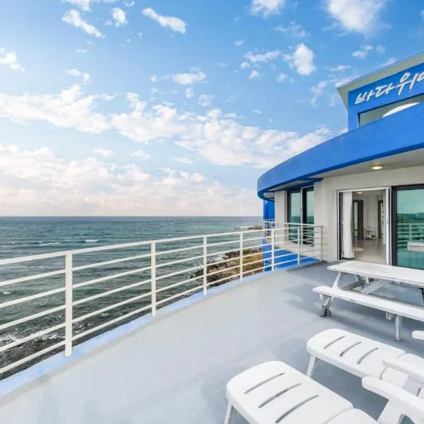 On The Sea Pension，位于济州市的酒店