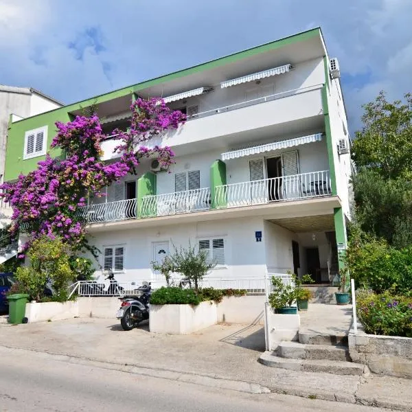 Apartments Sonja，位于图彻皮的酒店