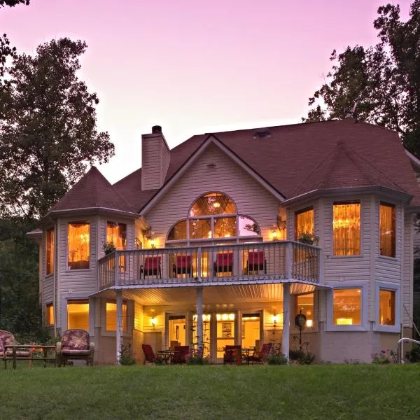 Cherry Valley Manor，位于斯特劳兹堡的酒店