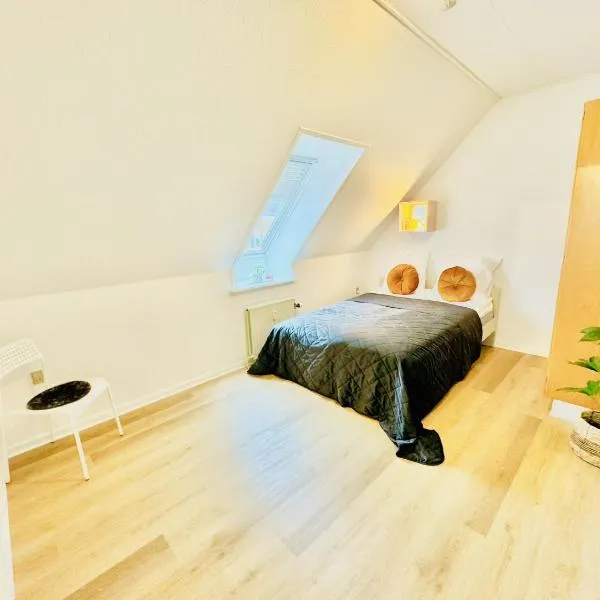 aday - Stylish Central Apartment in Hjorring，位于约灵的酒店