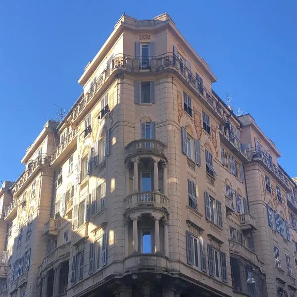 Noliday Savona Center Art Deco Apartment，位于上阿尔比索拉的酒店