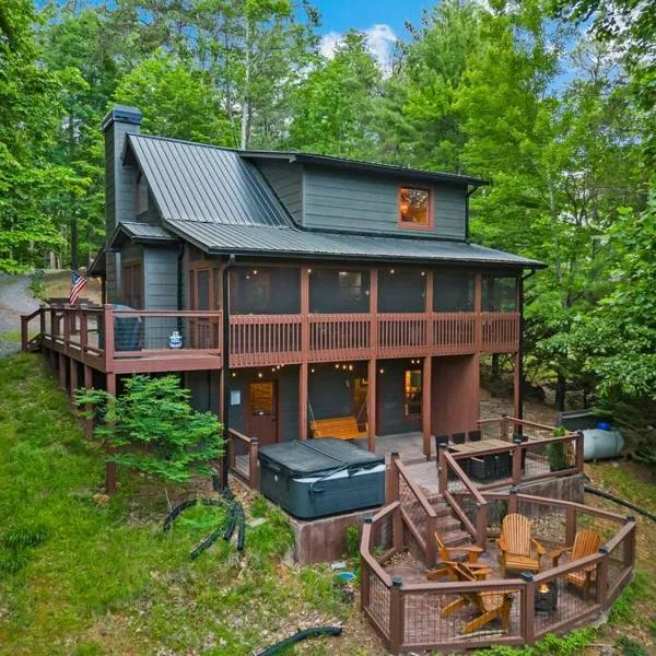 Lakeside Retreat Hot Tub Fishing Hiking，位于埃利杰的酒店