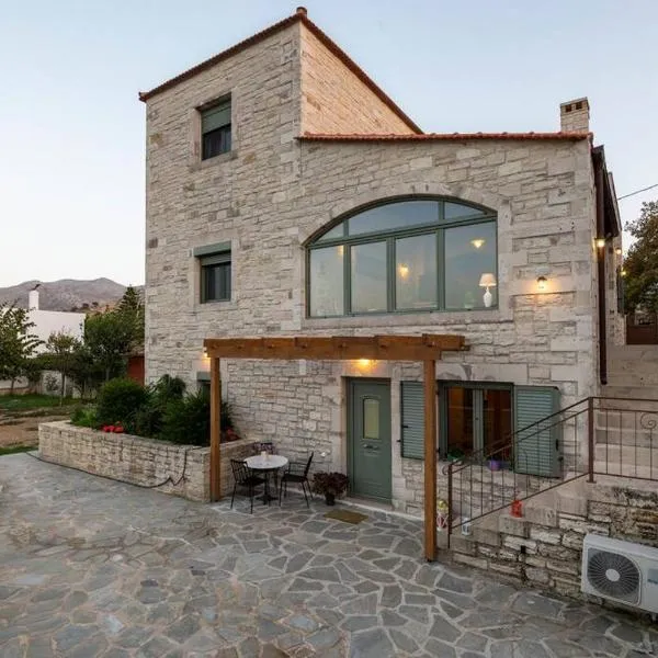 Quiet stone house near Plakias，位于Áyios Ioánnis的酒店