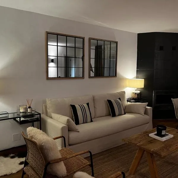 Apartamento LOS CORZOS - LA PINILLA，位于Cerezo de Arriba的酒店
