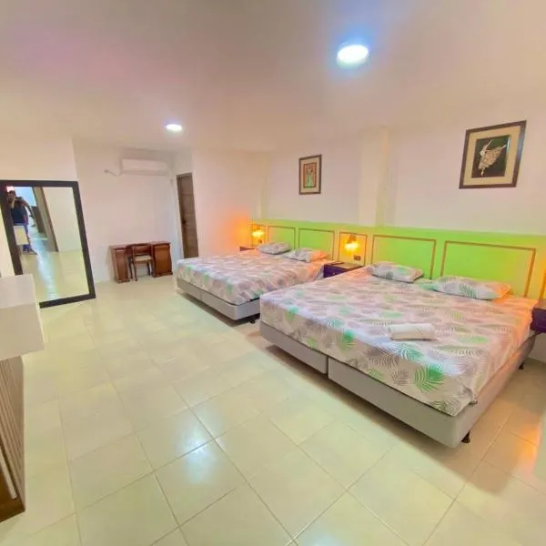Hostal Marle，位于波托维耶霍的酒店