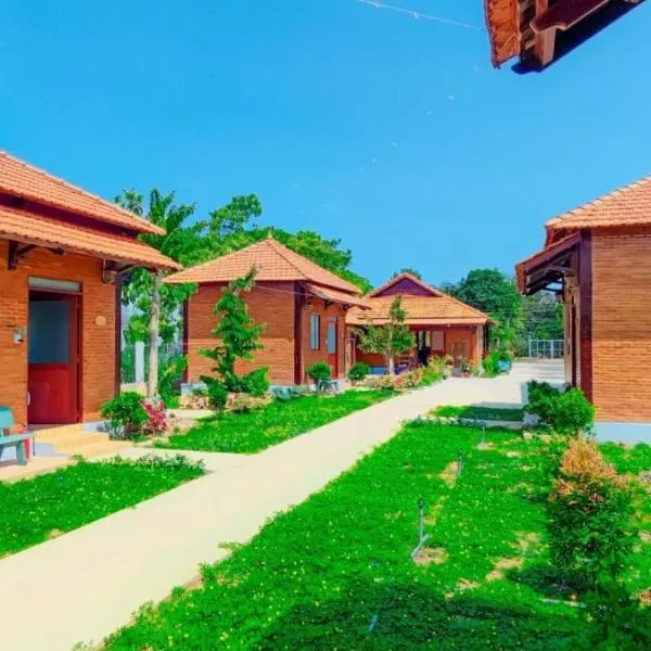 Hương Rừng Nam Cát Tiên，位于Tân Phú的酒店