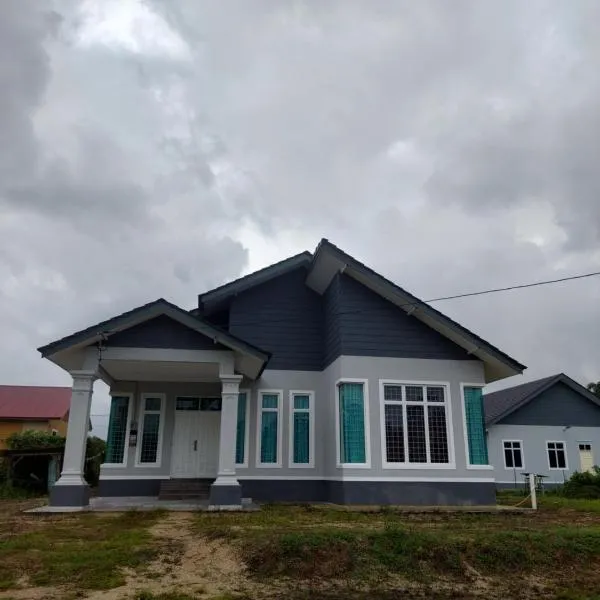 Fathia Homestay Pasir Puteh，位于巴西富地的酒店