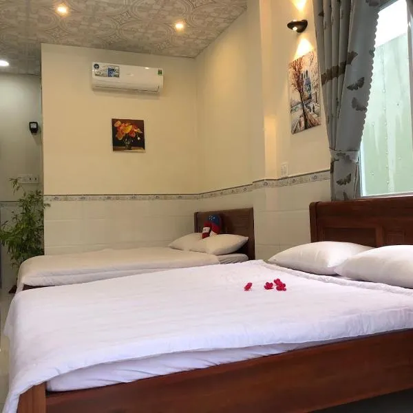 Sunny Homestay Quy Nhơn，位于Bình Thành的酒店