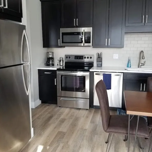 Downtown Traverse City Condo - Capri 209，位于特拉弗斯城的酒店