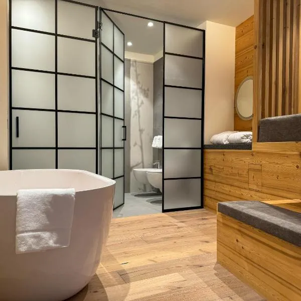 Vivi Suites&Spa Molveno，位于莫尔韦诺的酒店