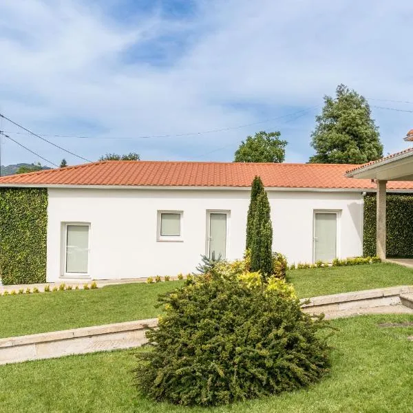 Casa da Hera by House and People，位于蓬德利马的酒店