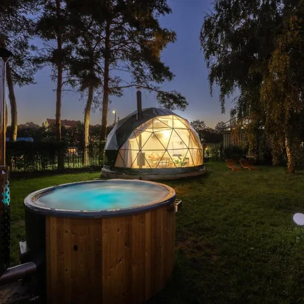 Glamping escape to the stars under Prague skyline，位于布拉格的酒店