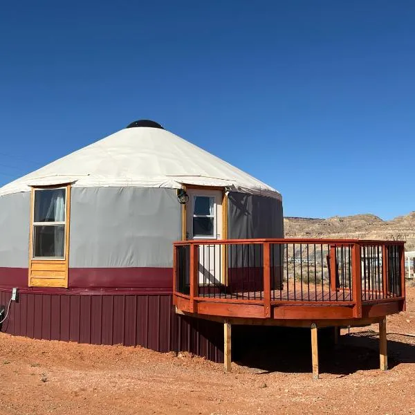 The Lotus Yurt at Nomad Yurts, Lake Powell，位于比格沃特的酒店