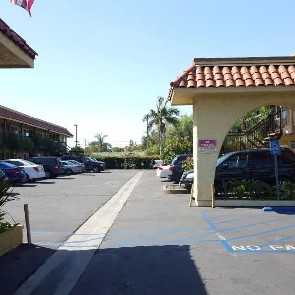 Anaheim Astoria Inn & Suites，位于安纳海姆的酒店