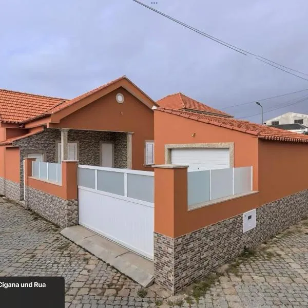 House at Beach，位于埃斯莫里斯的酒店