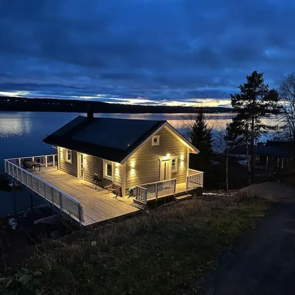 Lake house by Storsjön，位于Ås的酒店