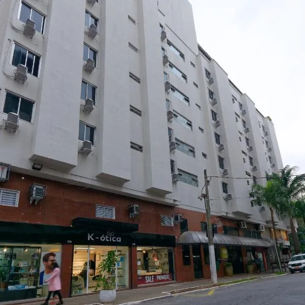 Fênix Hotel Bom Retiro，位于Tucuruvi的酒店