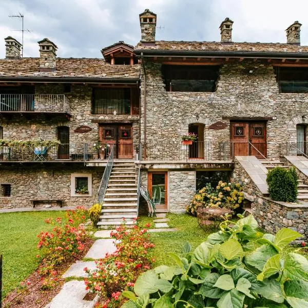 Maison Rosset agriturismo, camere, APPARTAMENTI e spa in Valle d'Aosta，位于因特罗德的酒店