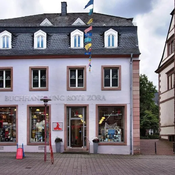 Ferienwohnungen Stadt Merzig Appartement Piatti und Appartement Bücherliebe，位于Trassem的酒店