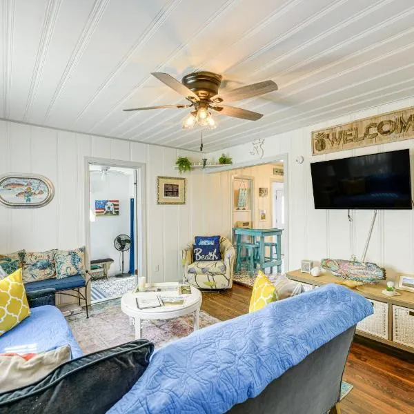 Cozy Texas Cottage Less Than 2 Mi to Rockport Beach!，位于罗克波特的酒店