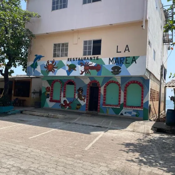 Playa El Obispo D La Marea building La Libertad，位于埃尔蒙特的酒店