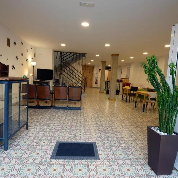 Hostel El Campano，位于维拉弗兰卡·德尔·比尔的酒店