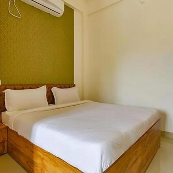 FabHotel Tiru Residency，位于Chakan的酒店