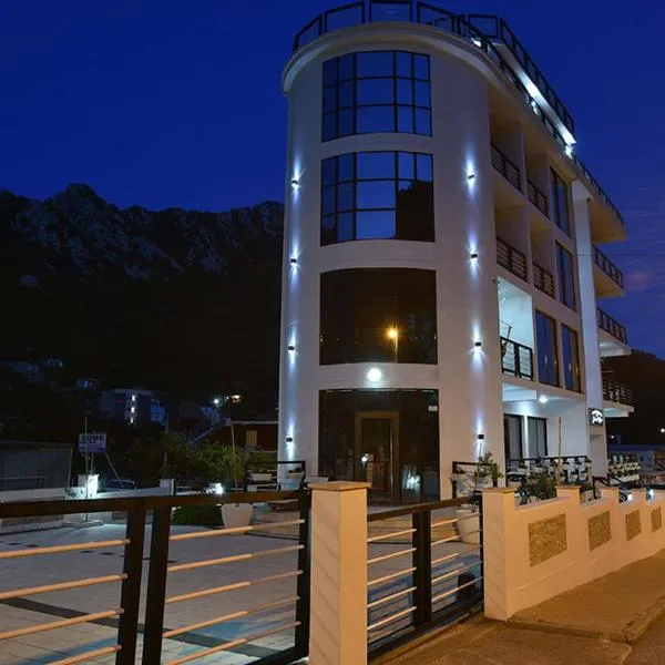 Apartments M Čanj，位于安吉的酒店