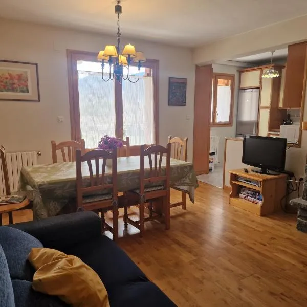 VALDI-BIESCAS，位于毕斯卡斯的酒店