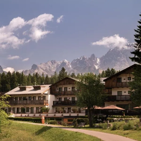 Rosapetra SPA Resort - Small Luxury Hotels of the World，位于Col的酒店