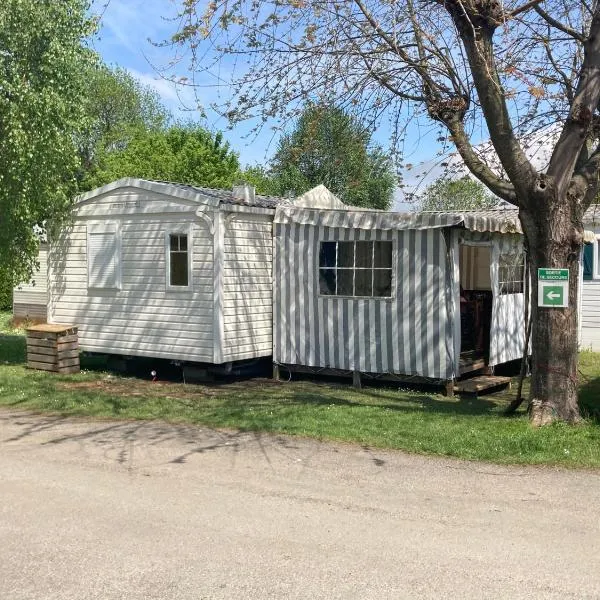 Mobil-home Gère-Bélesten，位于Gère-Belesten的酒店