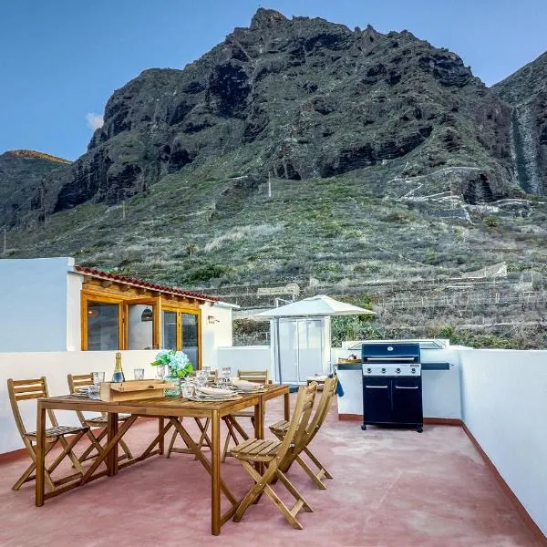 Spacious Home with Tropical Garden, BBQ, Near Seaside，位于洛西洛斯的酒店