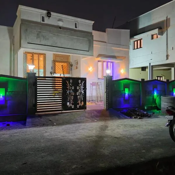 Thirunallar Ganesha's HomeStay，位于卡来卡的酒店