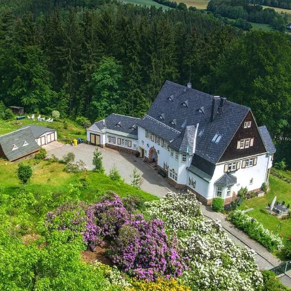 Ferienwohnungen im Landhaus Wiesenbad，位于维森巴特温泉的酒店
