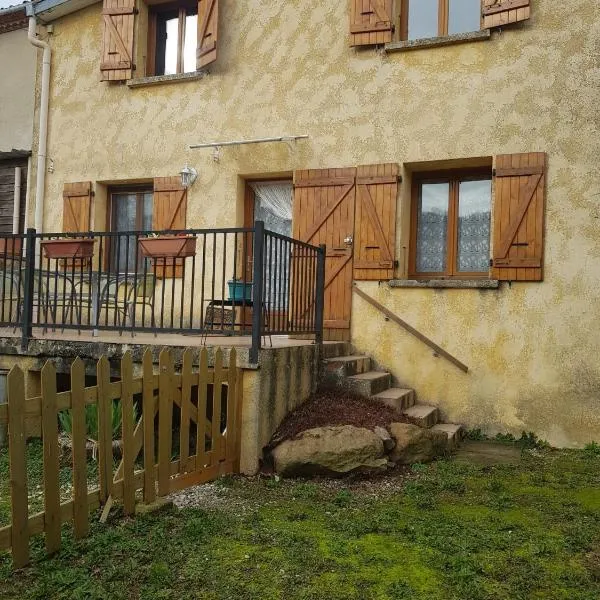 Maison dans un village calme，位于Roquefort-les-Cascades的酒店
