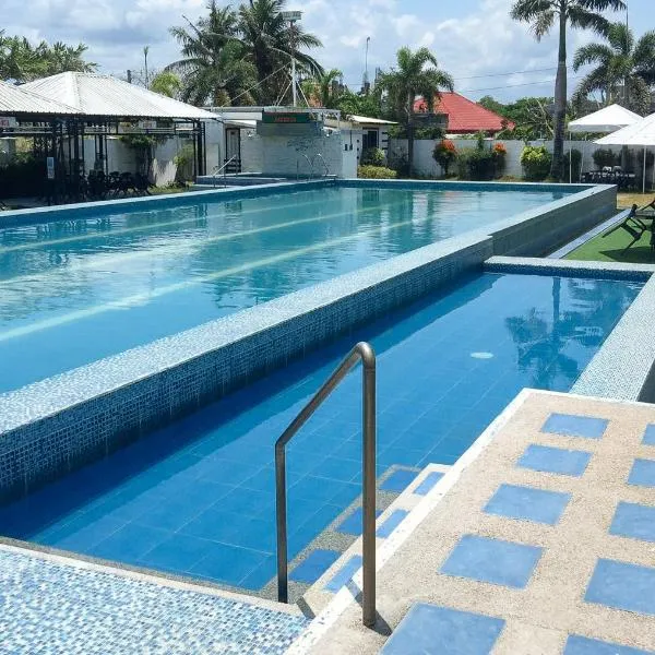 RedDoorz @ Hotel Dian Aparri,位于Camalaniugan的酒店