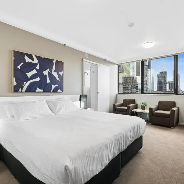 Central Brisbane Studio with Stunning River Views，位于布里斯班的酒店