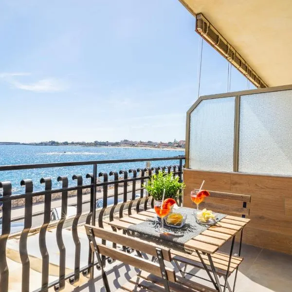 Il Fronte Mare di Naxos Luxury Home，位于贾迪尼-纳克索斯的酒店