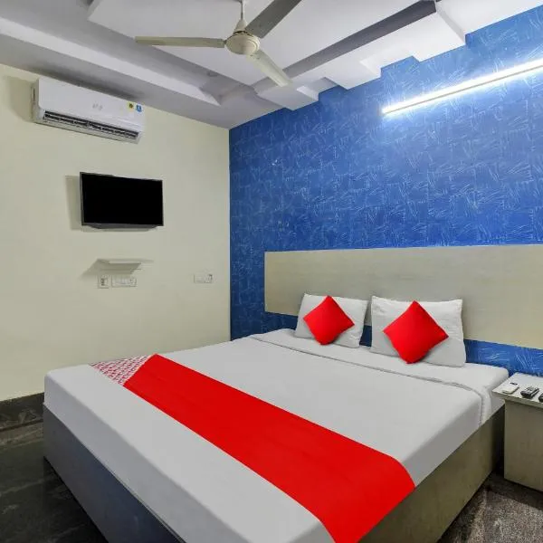 Flagship Hotel Lavish Stay，位于Surūrnagar的酒店