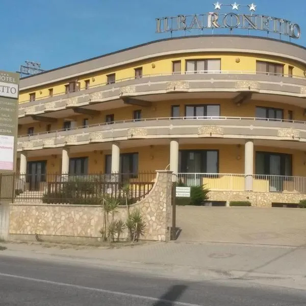 伊尔巴洛奈托酒店，位于Roggiano Gravina的酒店